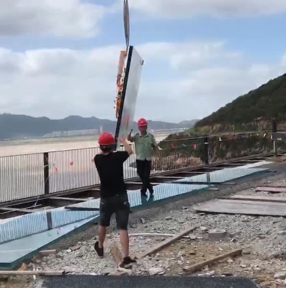玻璃栈道安装